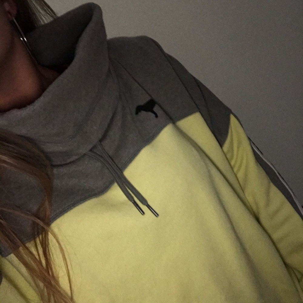 PINK sweatshirt/hoodie